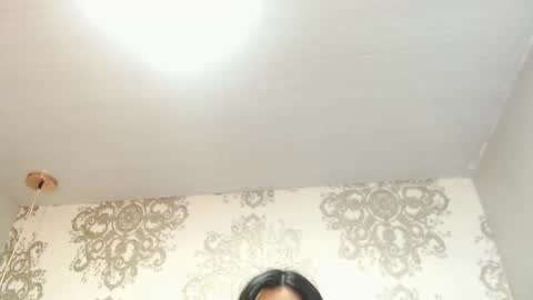 Isa online show from December 19, 3:10 am