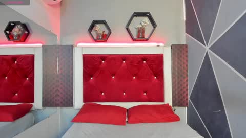 Karol online show from February 5, 11:55 am