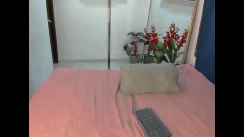 karooz_viirgin online show from November 23, 7:04 pm