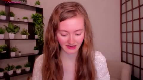 Snapshot of kate_cuddle chatting on October 22, 2:49 am Kate online show from October 22, 2:49 am