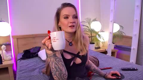 Kate Stormy online show from October 2, 7:35 am