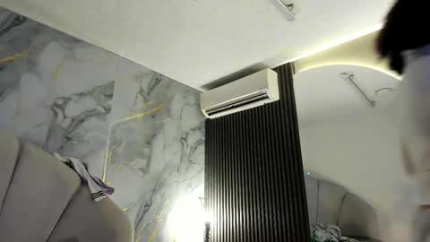 Im Katherine but call me Kate  online show from February 21, 12:17 pm