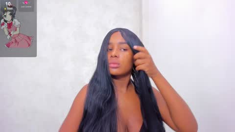 Snapshot of katherin_cruzz chatting on December 4, 10:46 am katherin online show from December 4, 10:46 am