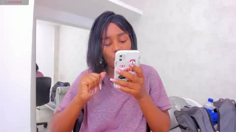 Snapshot of katherin_cruzz chatting on March 5, 12:44 pm katherin online show from March 5, 12:44 pm