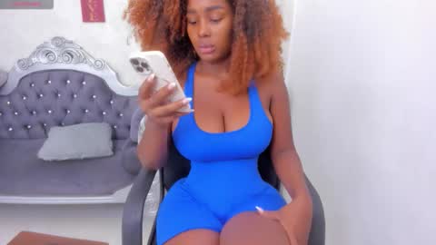 Snapshot of katherin_cruzz chatting on November 1, 1:37 pm katherin online show from November 1, 1:37 pm