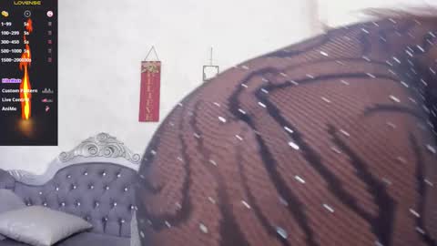 Snapshot of katherin_cruzz chatting on October 1, 2:55 pm katherin online show from October 1, 2:55 pm