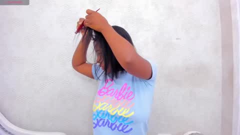 Snapshot of katherin_cruzz chatting on March 11, 12:50 pm katherin online show from March 11, 12:50 pm