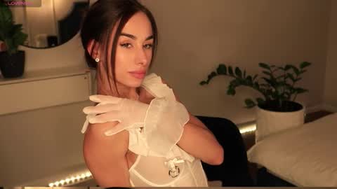 katherinepinke online show from February 4, 3:04 pm