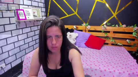Paola online show from December 11, 1:17 pm