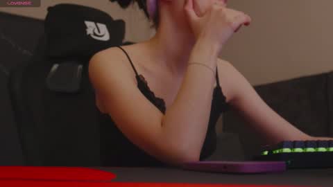 Snapshot of kathleen_frost chatting on February 9, 12:19 pm kathleen_frost online show from February 9, 12:19 pm