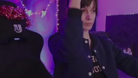 Snapshot of kathleen_frost chatting on January 3, 12:08 pm kathleen_frost online show from January 3, 12:08 pm