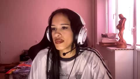 Lina online show from February 21, 8:15 am