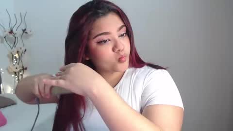 kathygonzalez_ online show from February 25, 2:04 pm