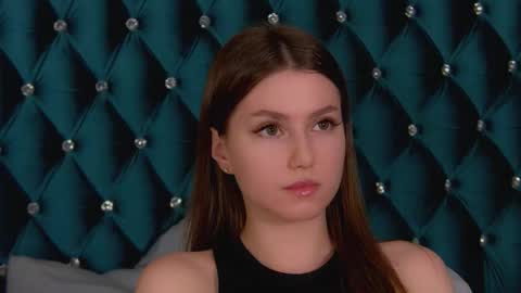 Snapshot of katiereeves chatting on October 21, 6:45 pm katiereeves online show from October 21, 6:45 pm