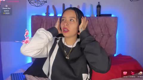 Katie online show from January 16, 11:39 am