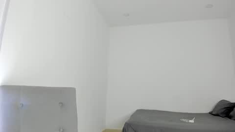 Follow me on instagram and twitter as correaktnees online show from March 3, 7:26 am