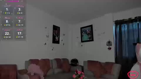 Snapshot of katty_snow chatting on September 25, 10:40 pm Katty online show from September 25, 10:40 pm