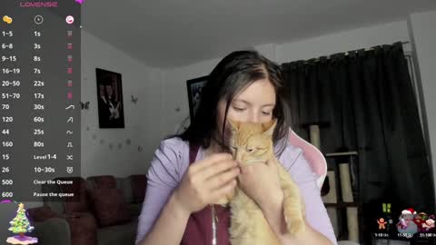 Snapshot of katty_snow chatting on December 13, 3:16 am Katty online show from December 13, 3:16 am