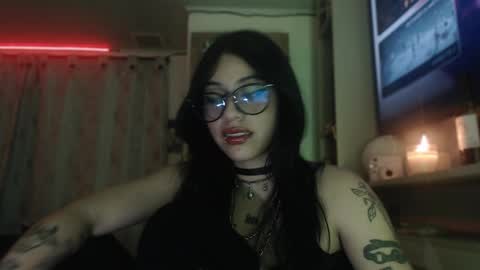      online show from December 3, 5:19 am