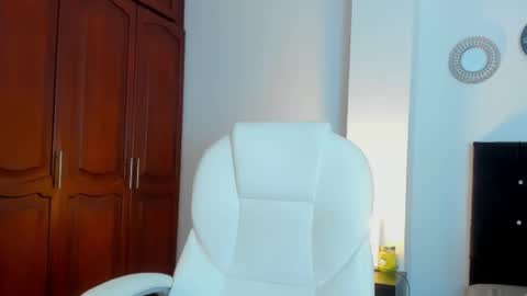 KATYAJHONSS online show from November 21, 12:01 am