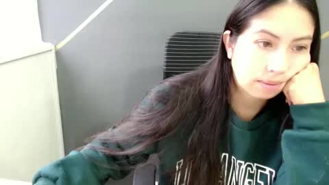 KATY online show from December 9, 11:26 am