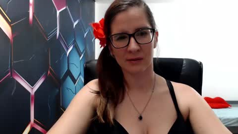 KayaLips online show from December 18, 3:11 pm