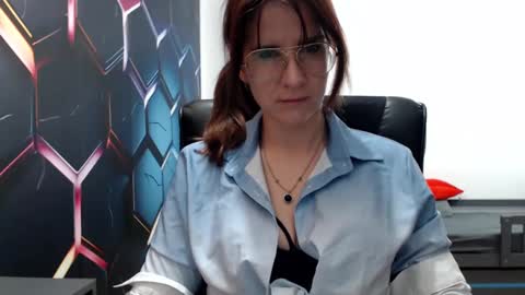 KayaLips online show from March 9, 4:11 pm