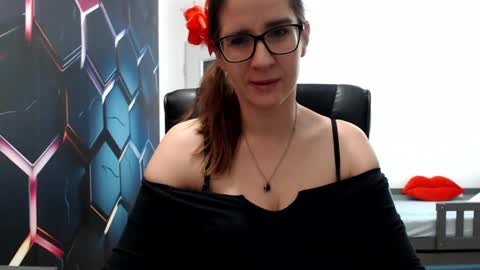 KayaLips online show from January 1, 3:14 pm