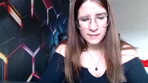 KayaLips online show from December 19, 8:45 am