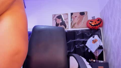 Kayla  online show from November 1, 12:09 pm