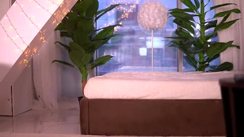 kaylabray online show from February 12, 5:31 am