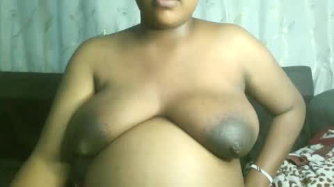 kaylanectah online show from October 25, 10:05 pm