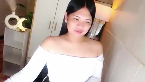 Y O U R        F U T U R E       K A Y L E E  online show from January 14, 6:35 pm