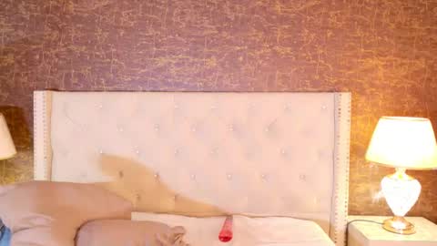  KAYLIE  online show from January 18, 1:13 am