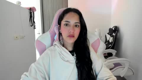 kaylie online show from September 22, 11:19 am