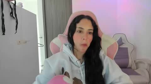 kaylie online show from November 10, 12:22 pm