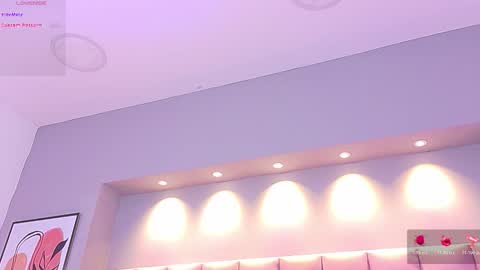 Keily Ross online show from December 16, 9:53 pm