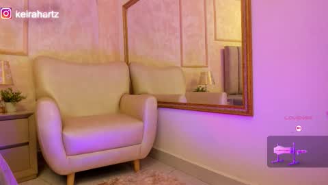 keirahartz online show from January 13, 3:45 am