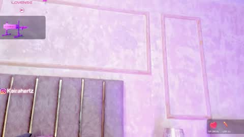 keirahartz online show from December 18, 3:44 am