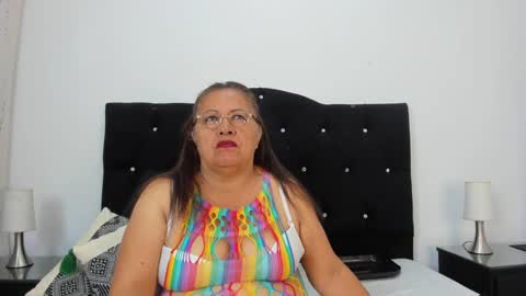   online show from November 10, 11:38 am