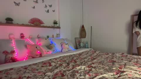 keira online show from November 10, 12:17 am