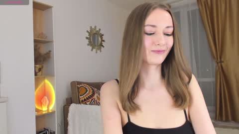 Kelly XO online show from February 5, 4:48 pm