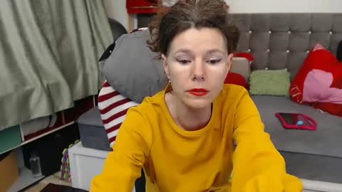 kelly online show from February 7, 7:51 pm