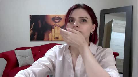 Kelly Stoneys online show from November 26, 6:31 pm