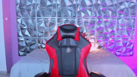 Snapshot of kendall23_ chatting on March 10, 8:45 pm Kendall online show from March 10, 8:45 pm