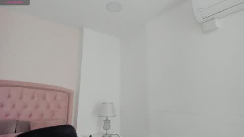 Kendall online show from September 21, 5:06 am