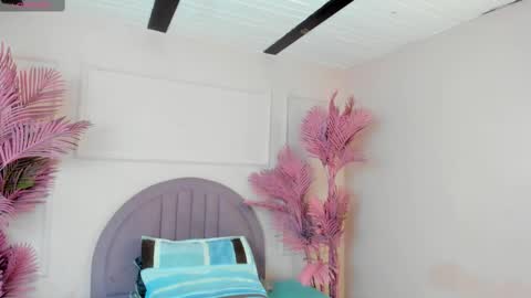 kendallbleer online show from February 13, 11:39 am