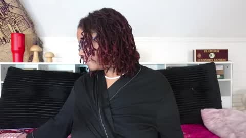 Khaya online show from February 20, 1:34 pm