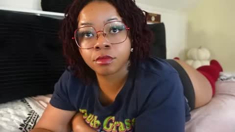 Khaya online show from November 7, 8:25 pm