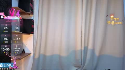 Kiara Zahiri online show from November 18, 10:49 am